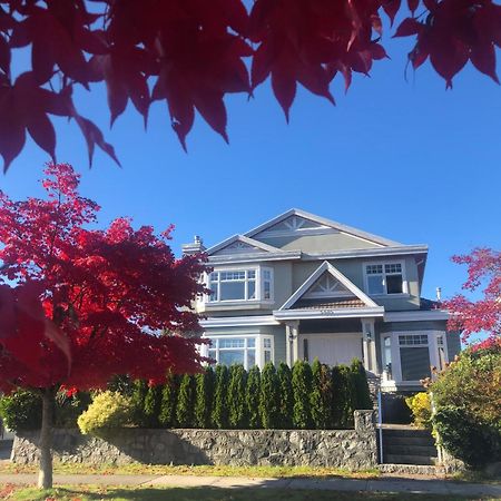 7 Bedrooms In The Heart Of Vancouver Exterior photo