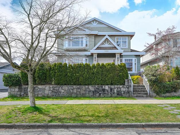 7 Bedrooms In The Heart Of Vancouver Exterior photo