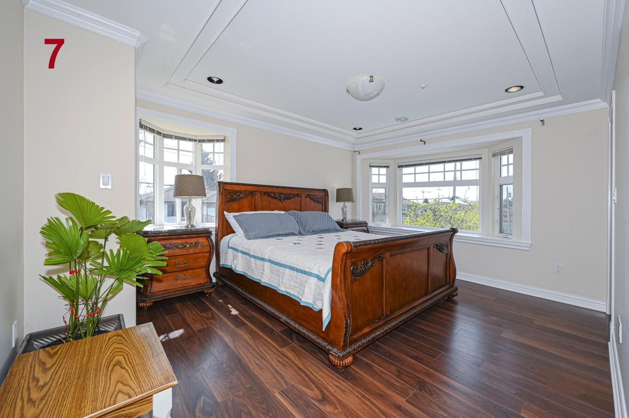 7 Bedrooms In The Heart Of Vancouver Exterior photo
